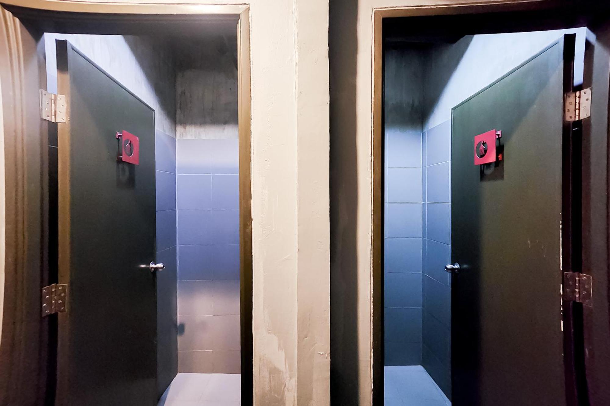 Loftel 22 Hostel Bangkok Ngoại thất bức ảnh