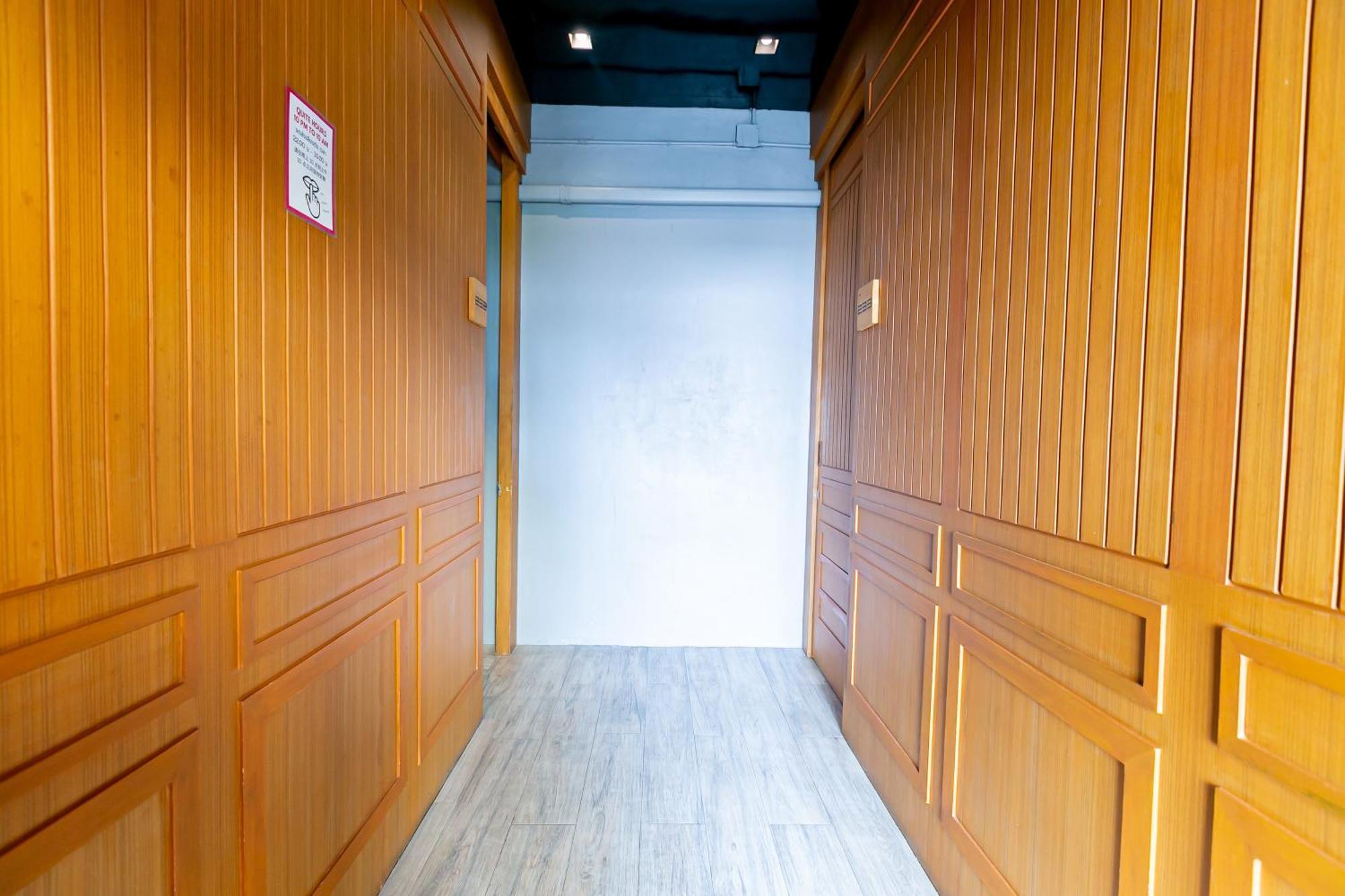 Loftel 22 Hostel Bangkok Ngoại thất bức ảnh