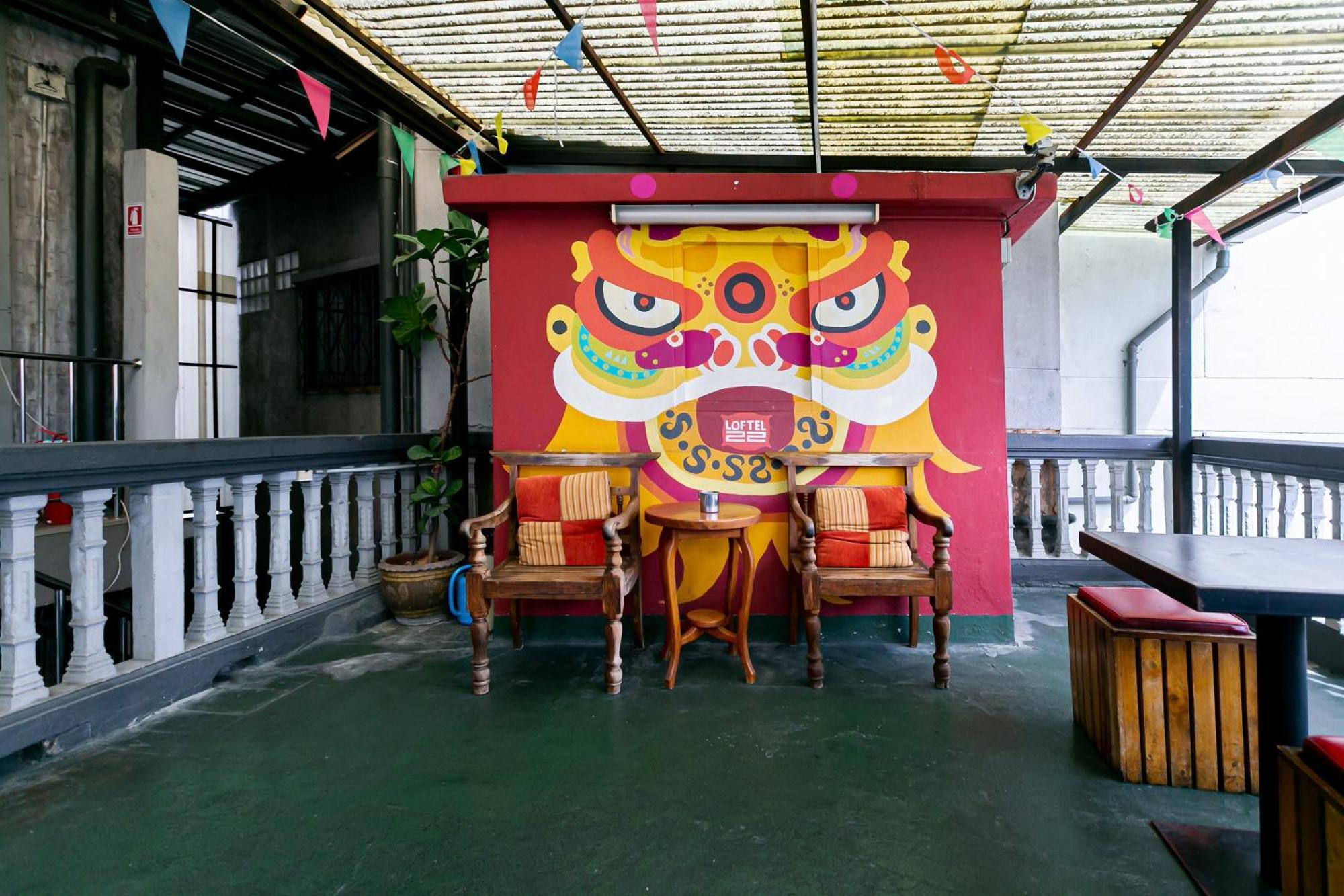 Loftel 22 Hostel Bangkok Ngoại thất bức ảnh
