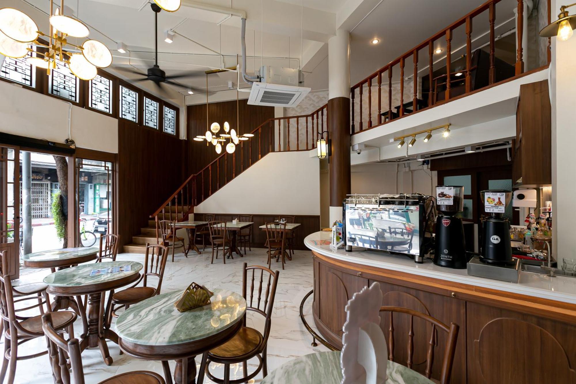 Loftel 22 Hostel Bangkok Ngoại thất bức ảnh