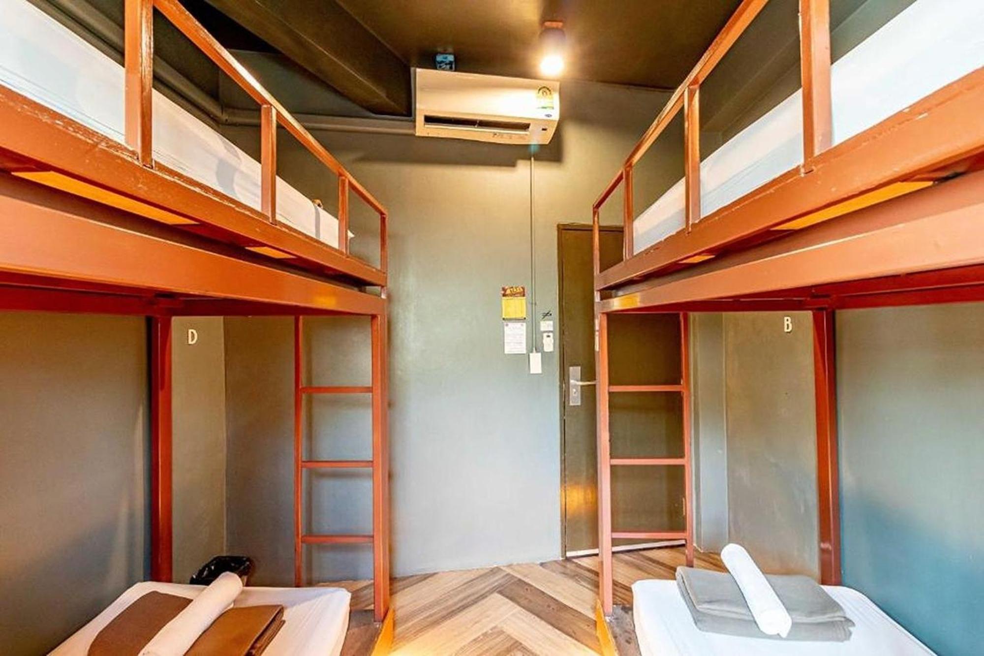 Loftel 22 Hostel Bangkok Ngoại thất bức ảnh